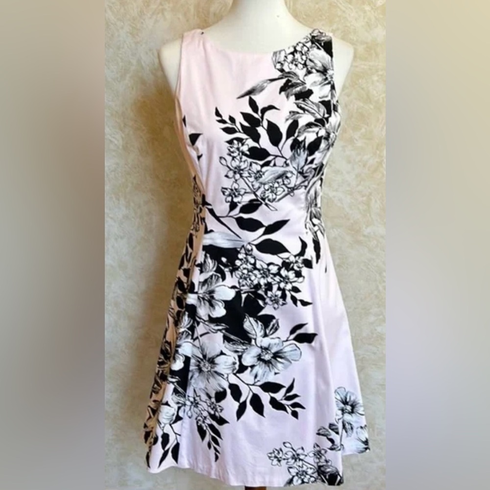 Lauren Ralph Lauren Pink Floral dress size 6